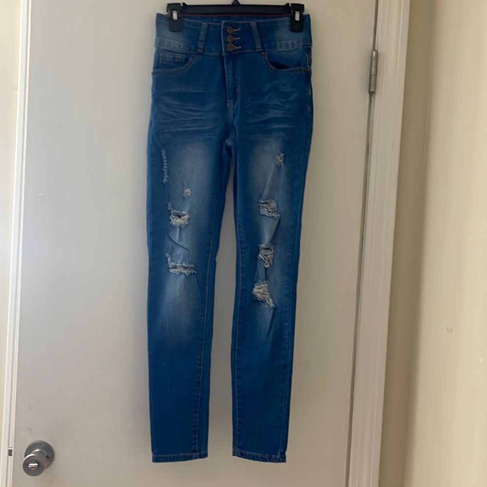 Vince Blue Co distressed jeans